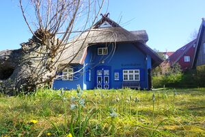 Kunstkaten Ahrenshoop im Frühling